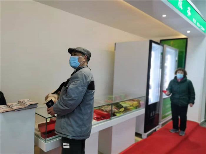 四川中青旅綿陽分社、綿陽市中旅假日旅行社、綿陽自來文化傳播有限公司24H自助售貨服務(wù)盛大開業(yè)